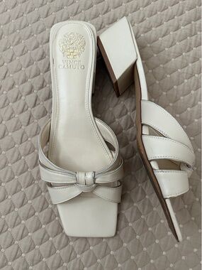 Vince Canuto Selaries Blocked Heel leather sandal